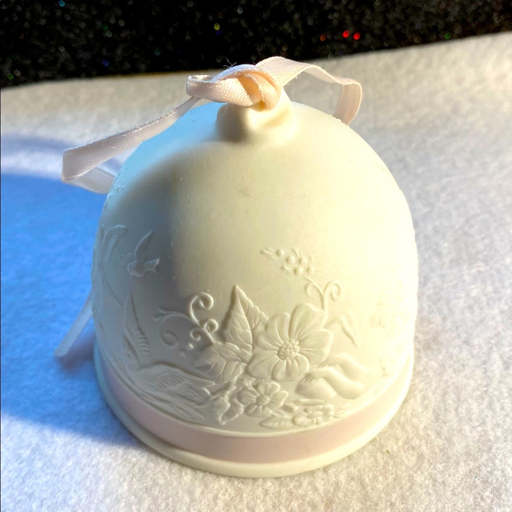 Lladro Christmas Porcelain Bell Ornament